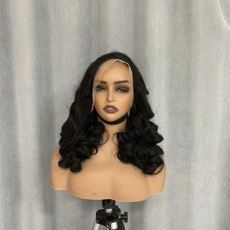 20" bouncy wig